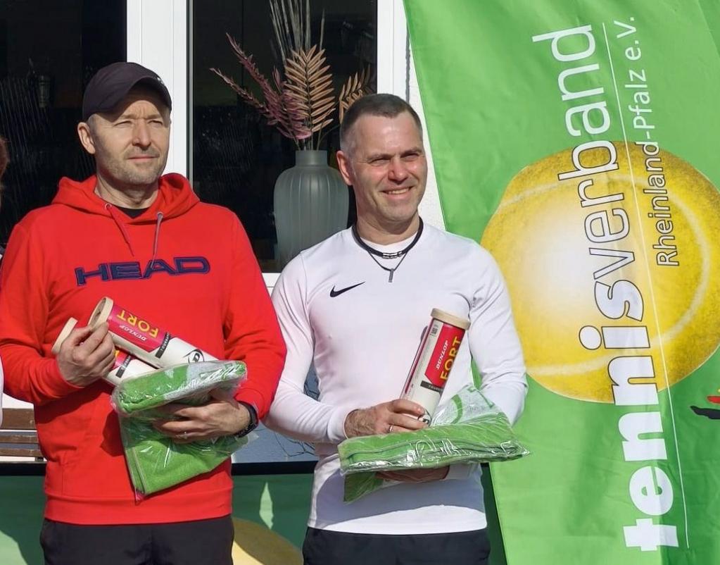 TVRLP-Hallenmeisterschaften 2026 - Siegerehrung Roman Garzorz (li.)
